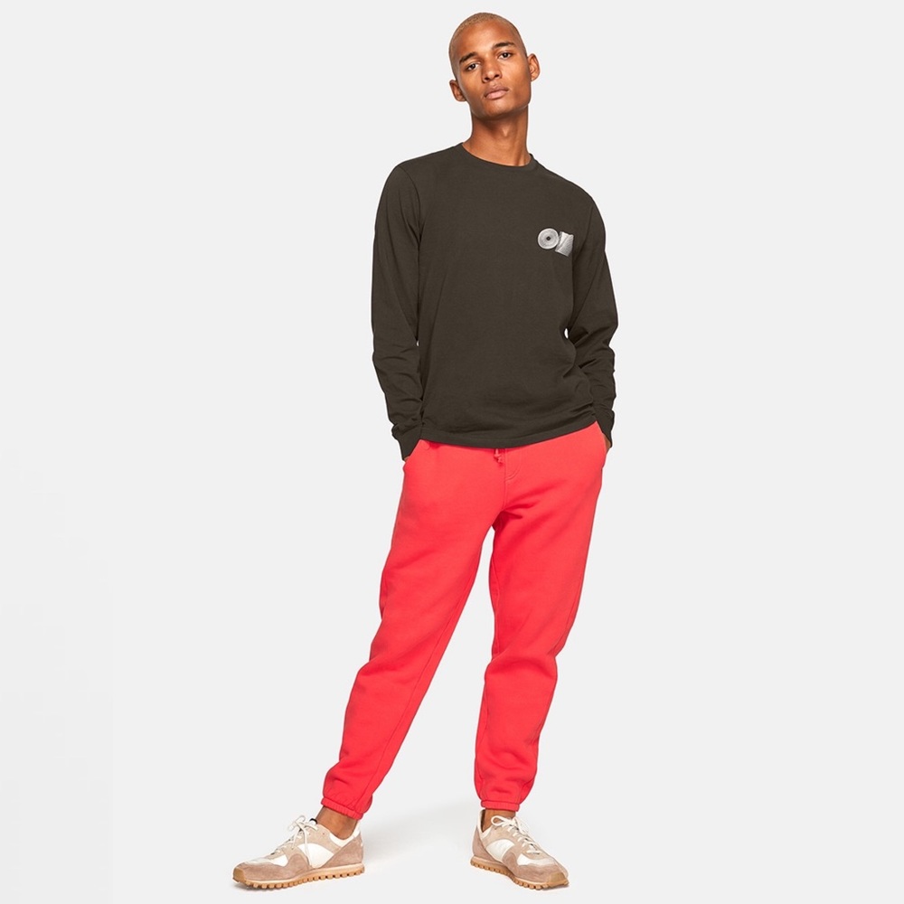 Outdoor Voices Nimbus Sweatpants Apple Red - Picture 3 of 8